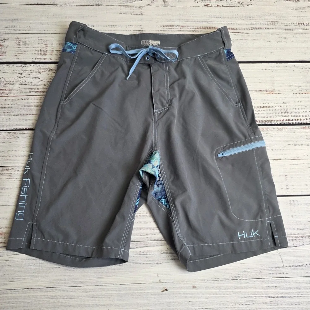 Huk Fishing Shorts Mens Small Gray Blue Performance Quick Dry Outdoor Pockets